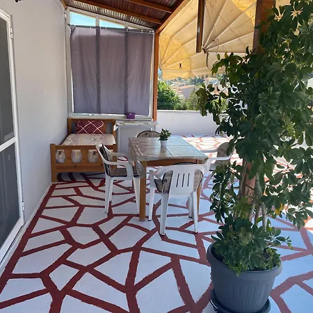 Nikos Apartment Nea Peramos (Macedonia)