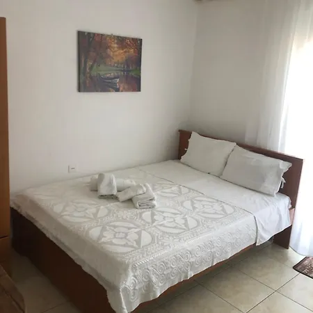 Apartment Nikos Nea Peramos (Macedonia)